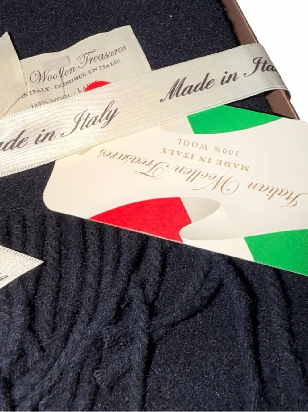 Italian Woolen Treasures 100% Wool Scarf Navy Blue Made in Italy NWT
